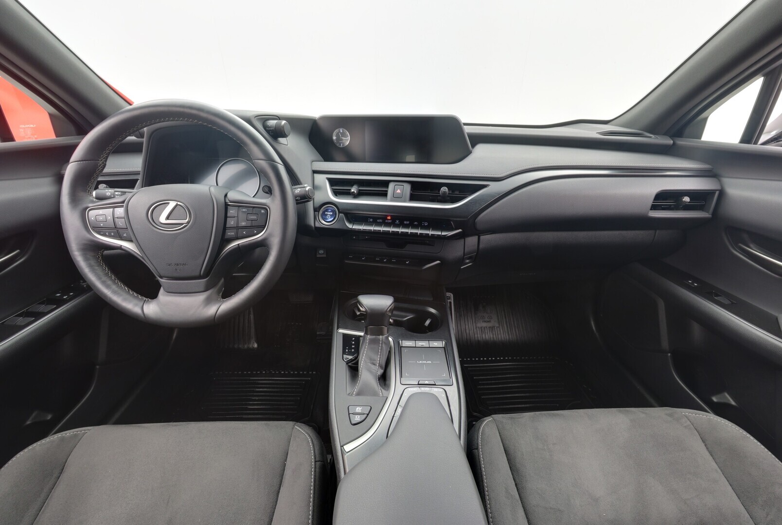 LEXUS UX 2019