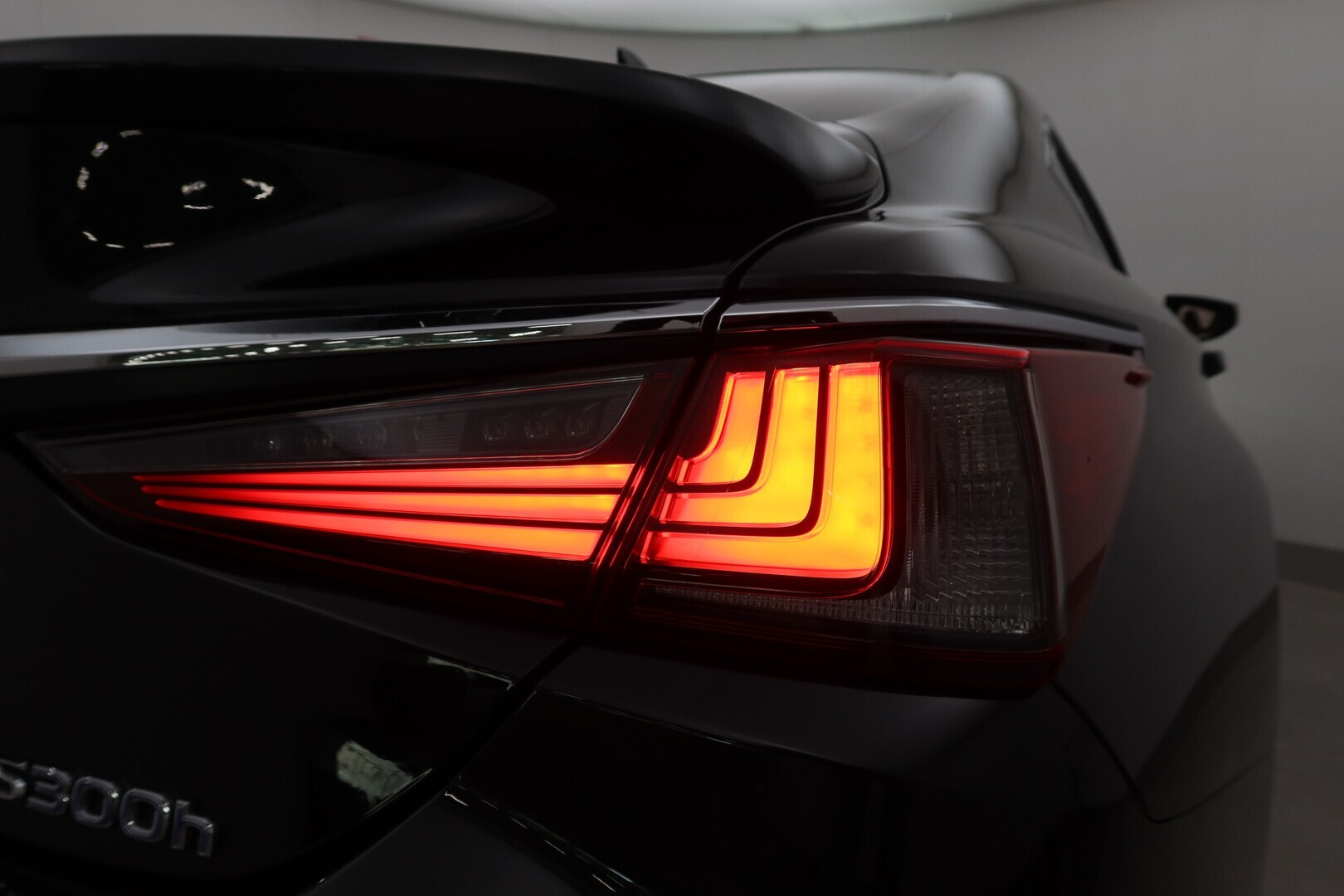 LEXUS ES 2021