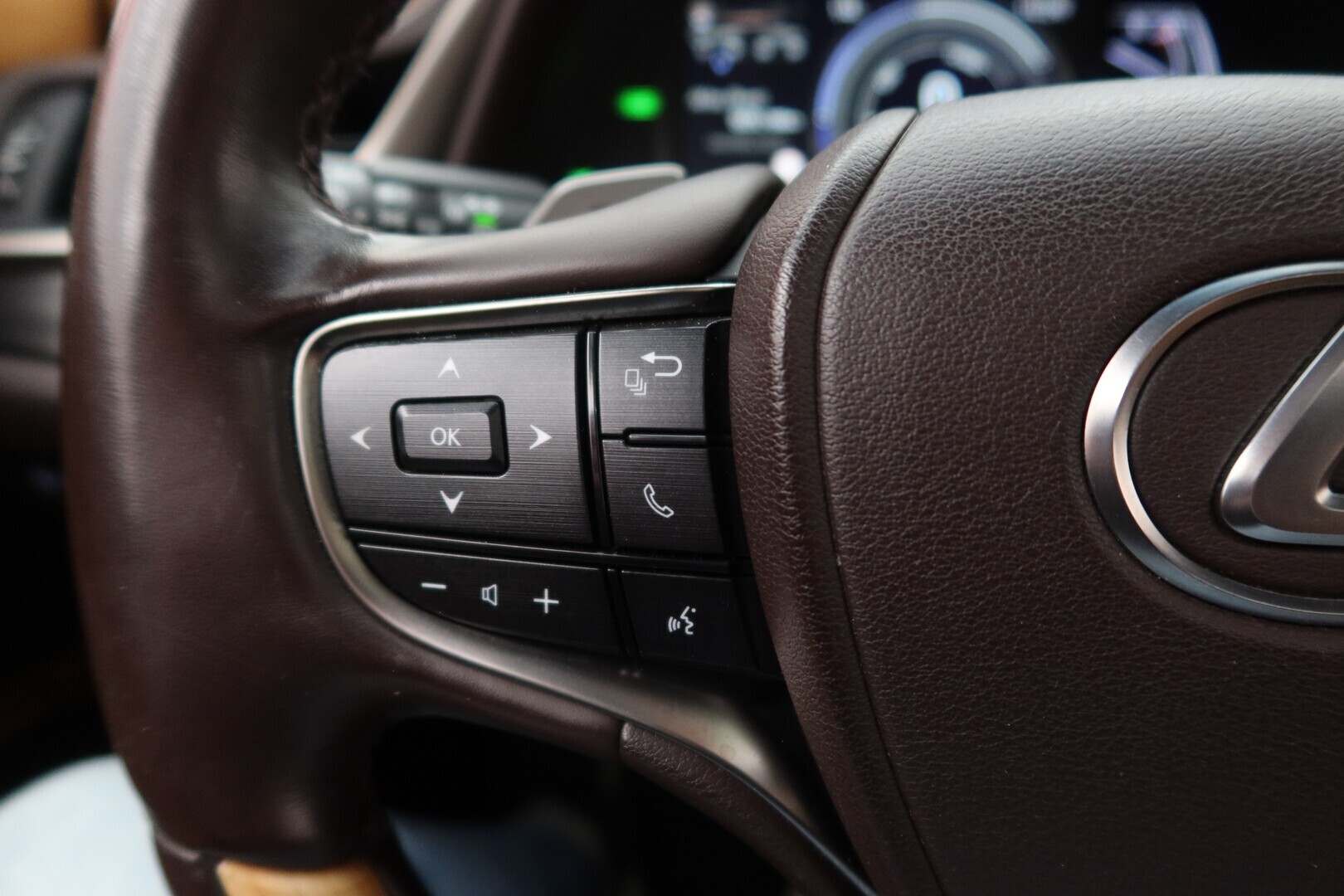 LEXUS ES 2021
