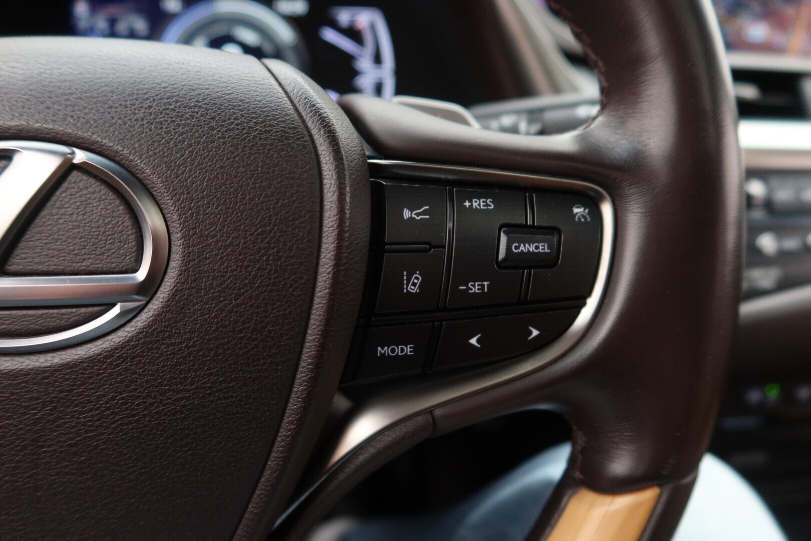 LEXUS ES 2021