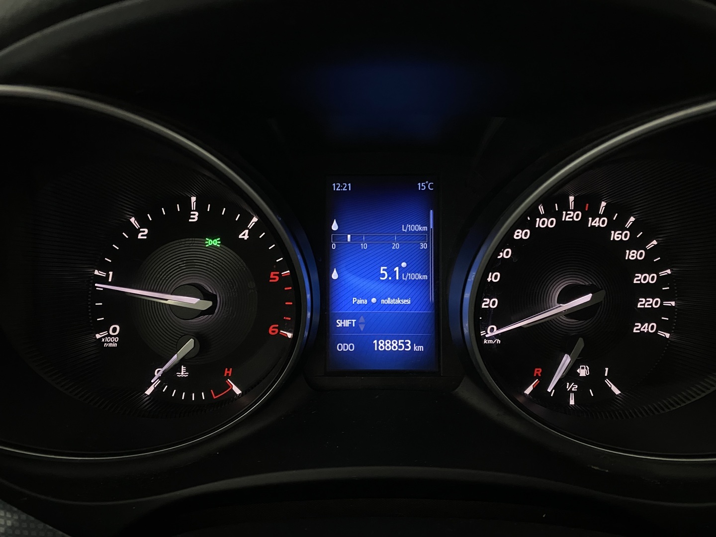 TOYOTA Avensis 2016