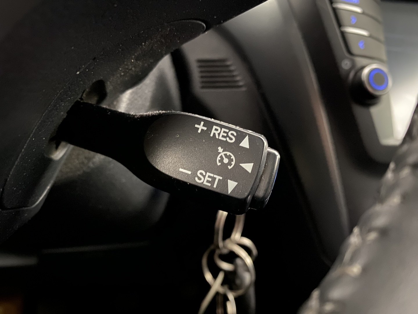 TOYOTA Avensis 2016