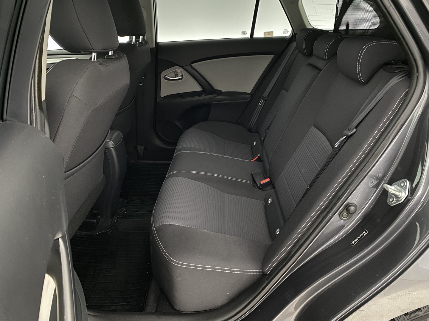 TOYOTA Avensis 2016