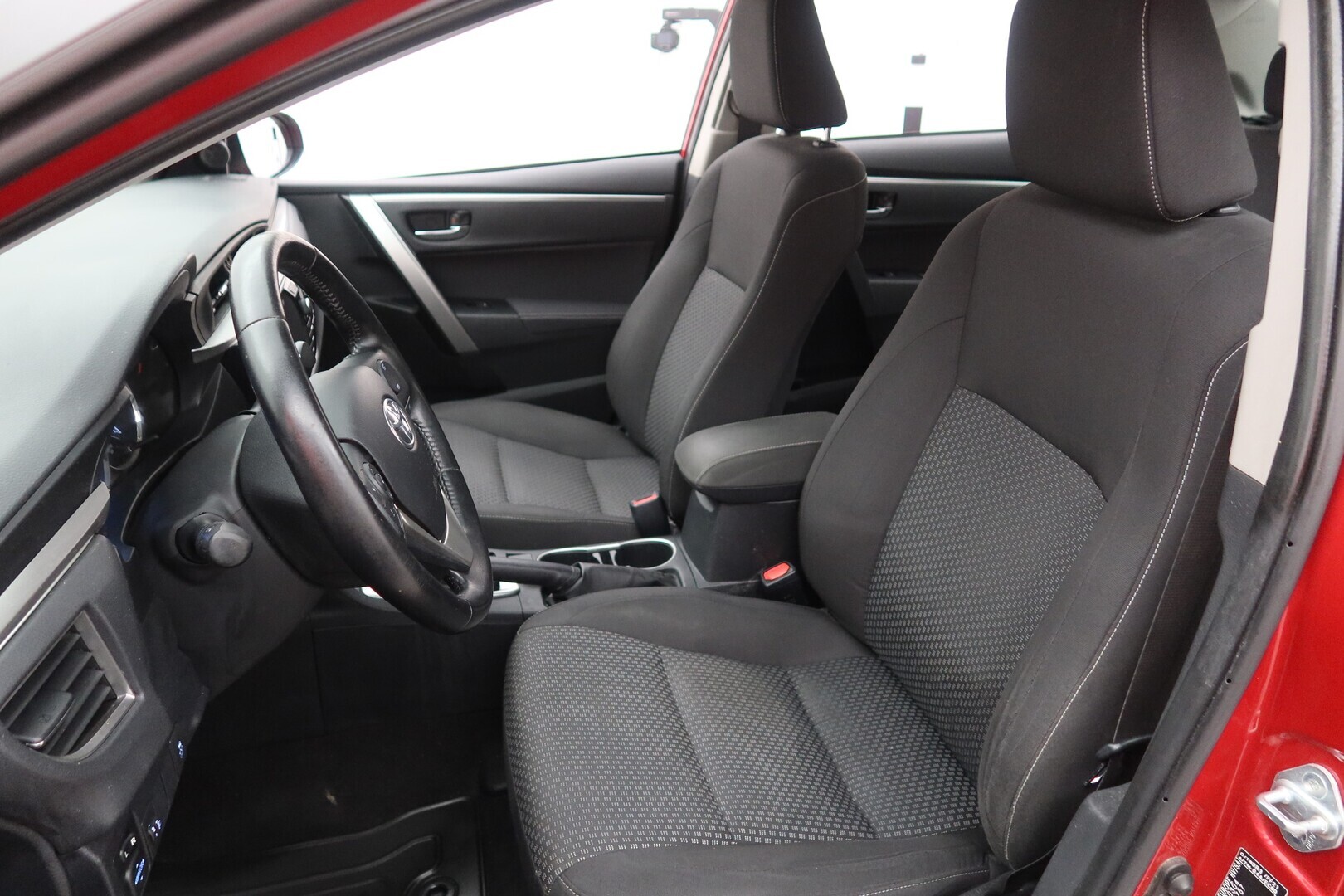 TOYOTA Corolla 2016