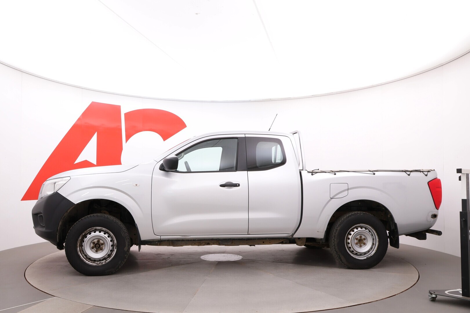 NISSAN Navara 2017
