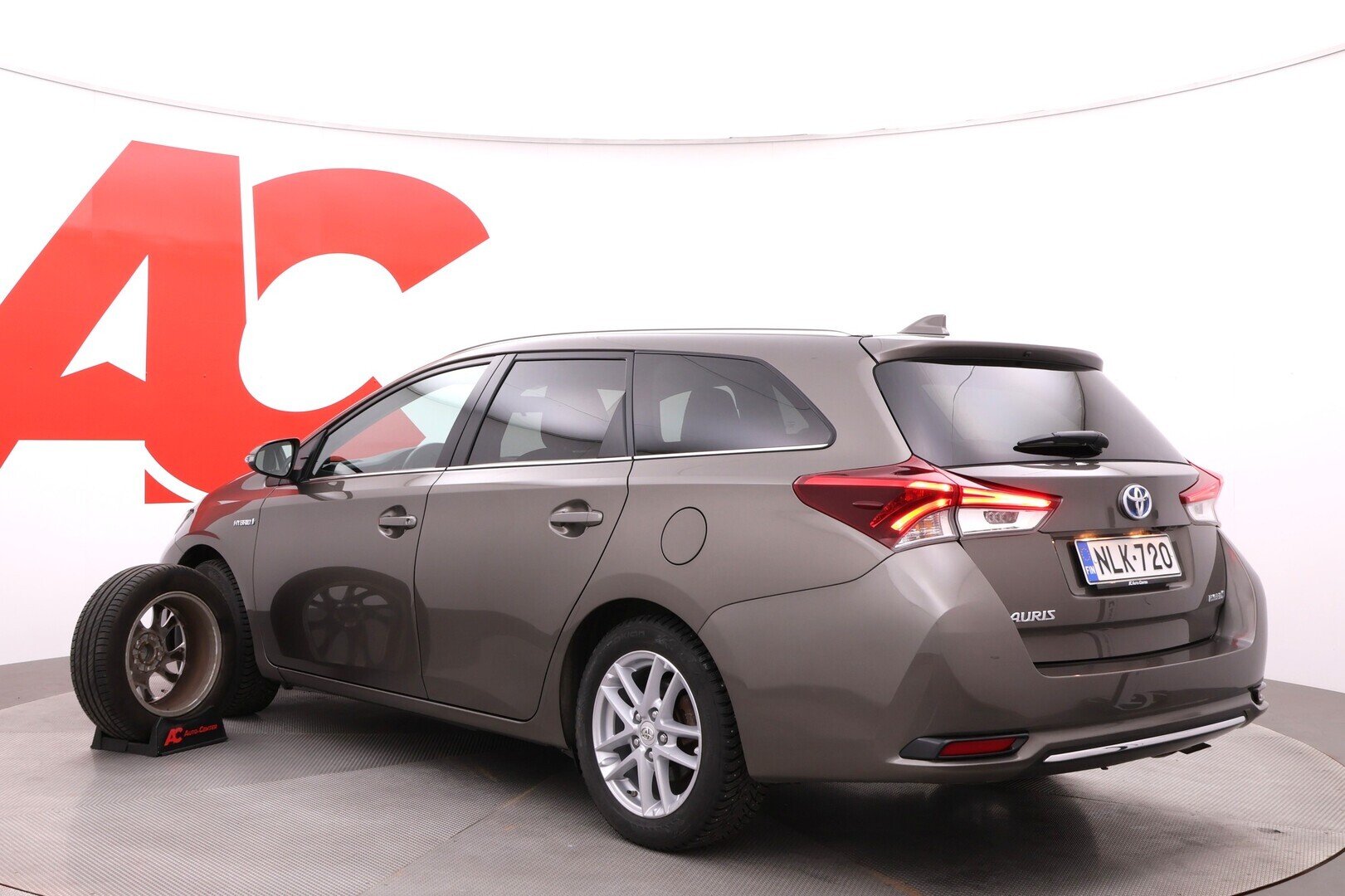 TOYOTA Auris 2018
