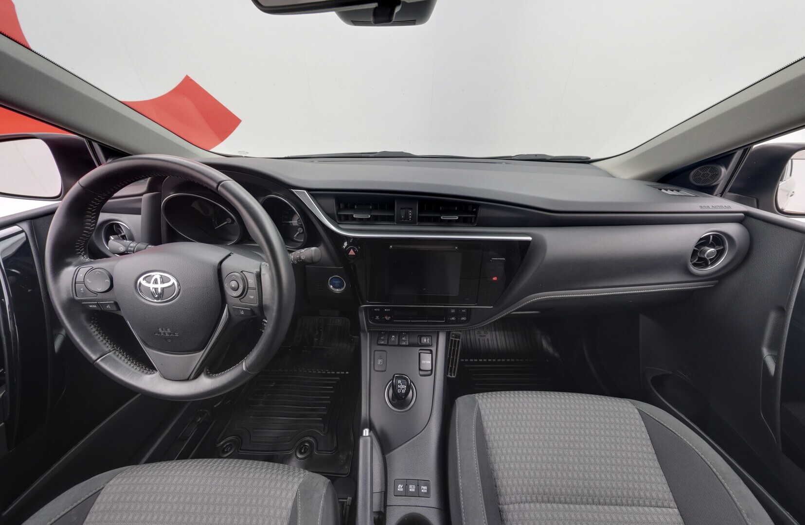 TOYOTA Auris 2018