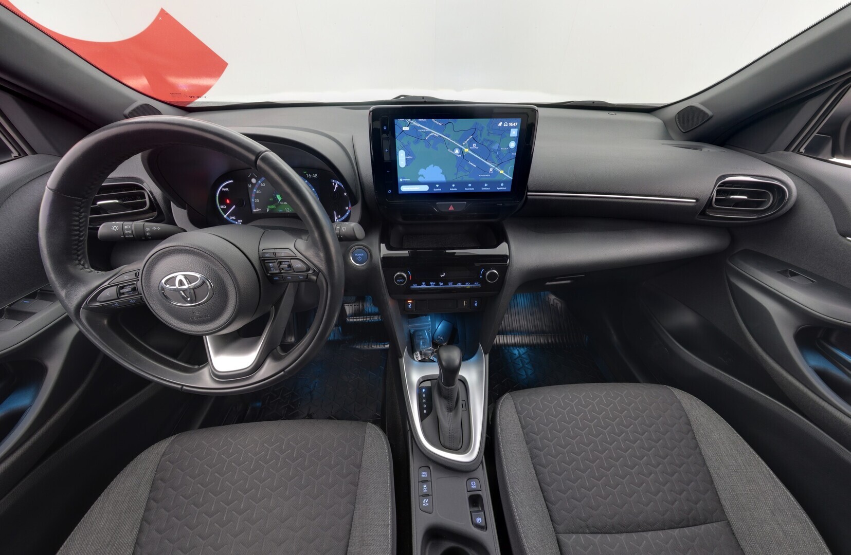 TOYOTA Yaris Cross 2023