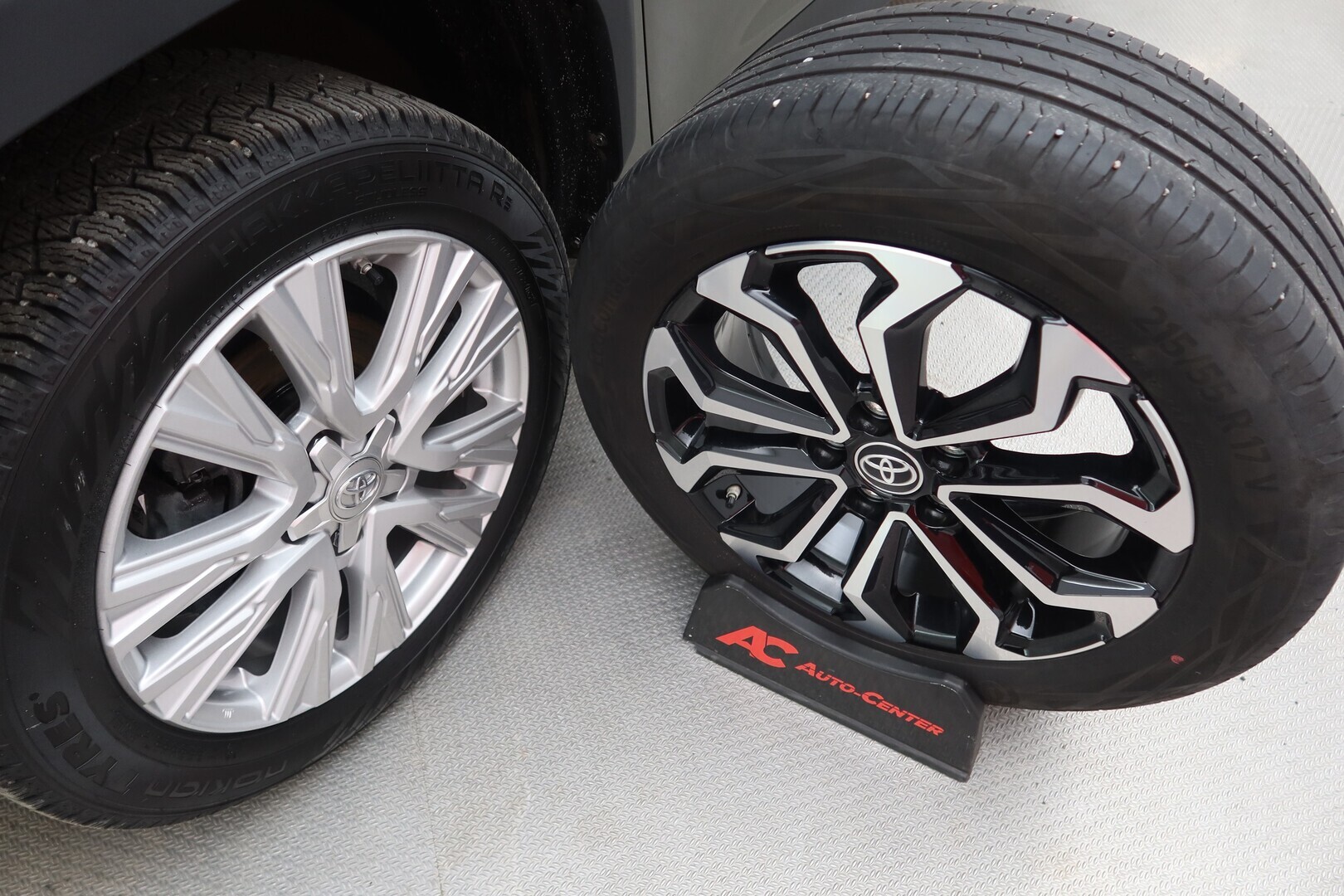 TOYOTA Yaris Cross 2023