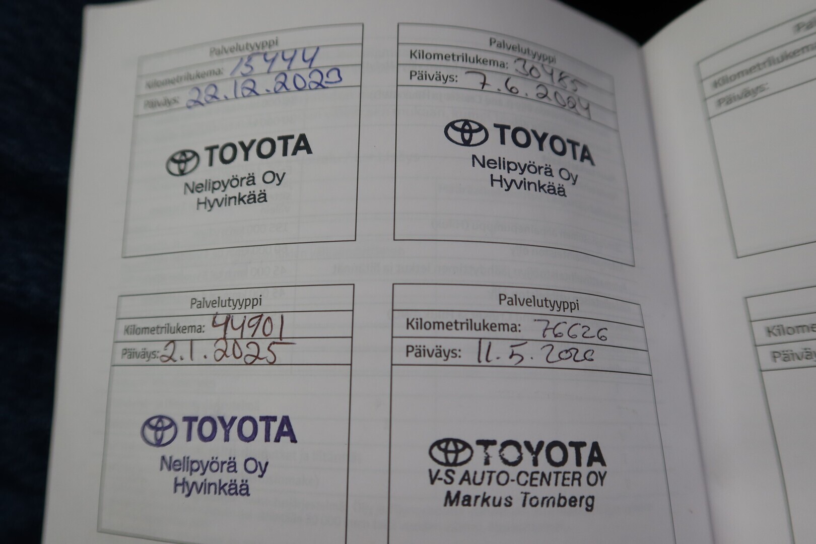 TOYOTA RAV4 2023