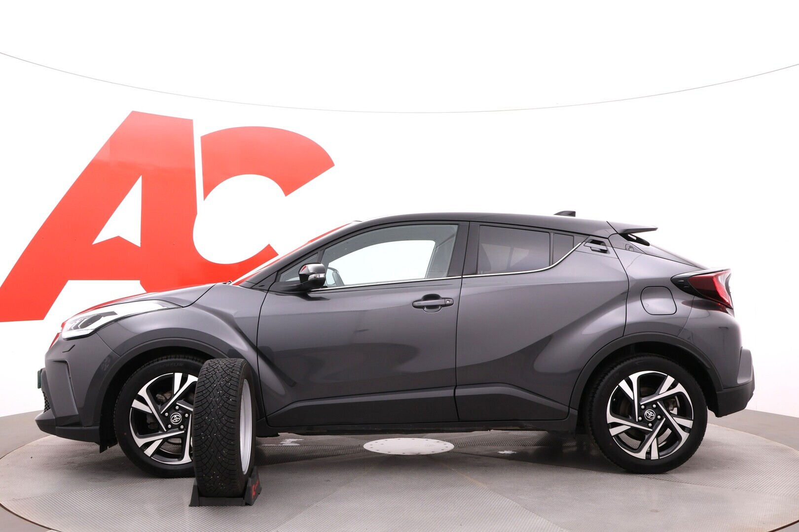 TOYOTA C-HR 2023