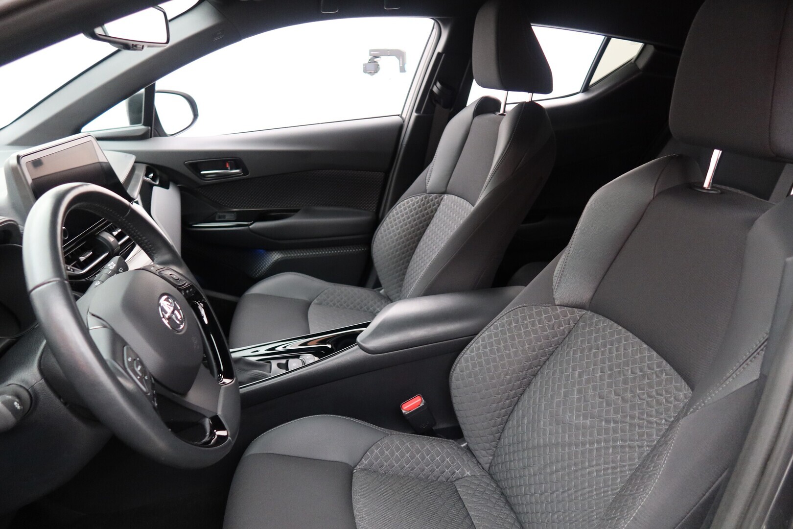 TOYOTA C-HR 2023