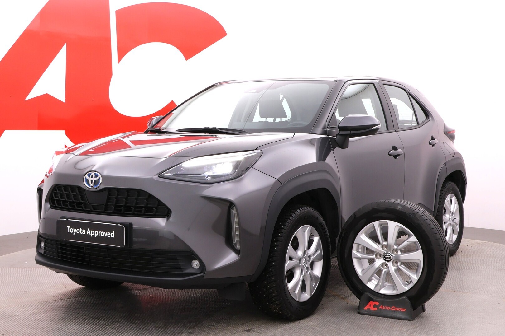 TOYOTA Yaris Cross 2024