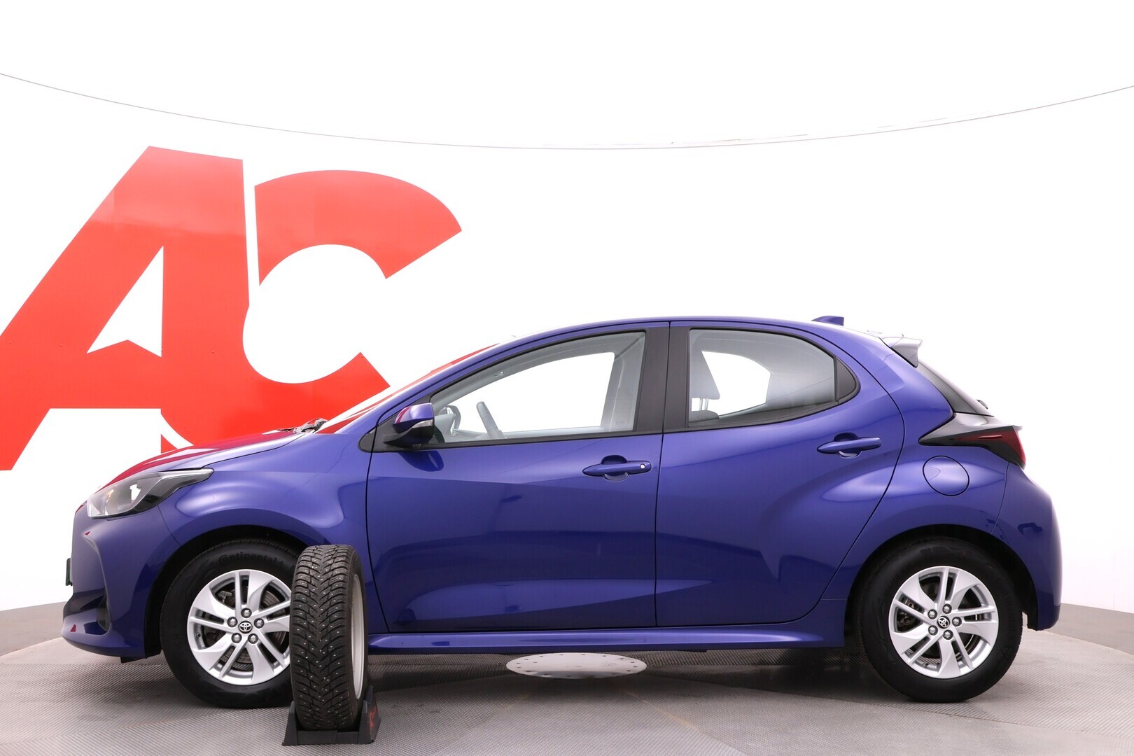 TOYOTA Yaris 2024
