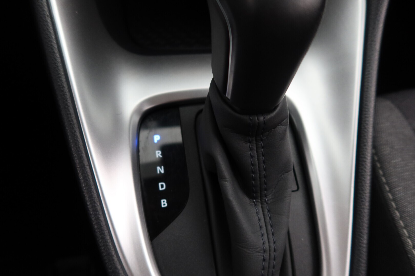 TOYOTA Yaris 2024
