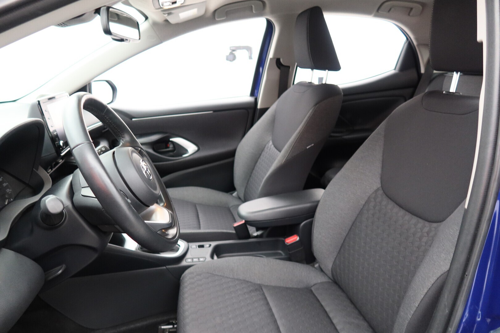 TOYOTA Yaris 2024