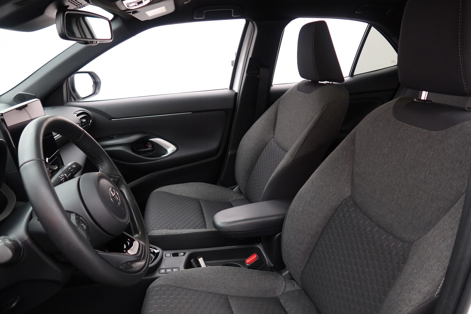 TOYOTA Yaris Cross 2024