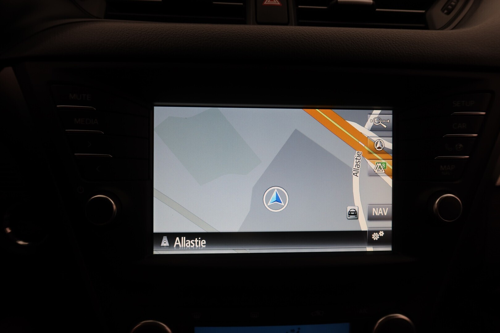TOYOTA Avensis 2015