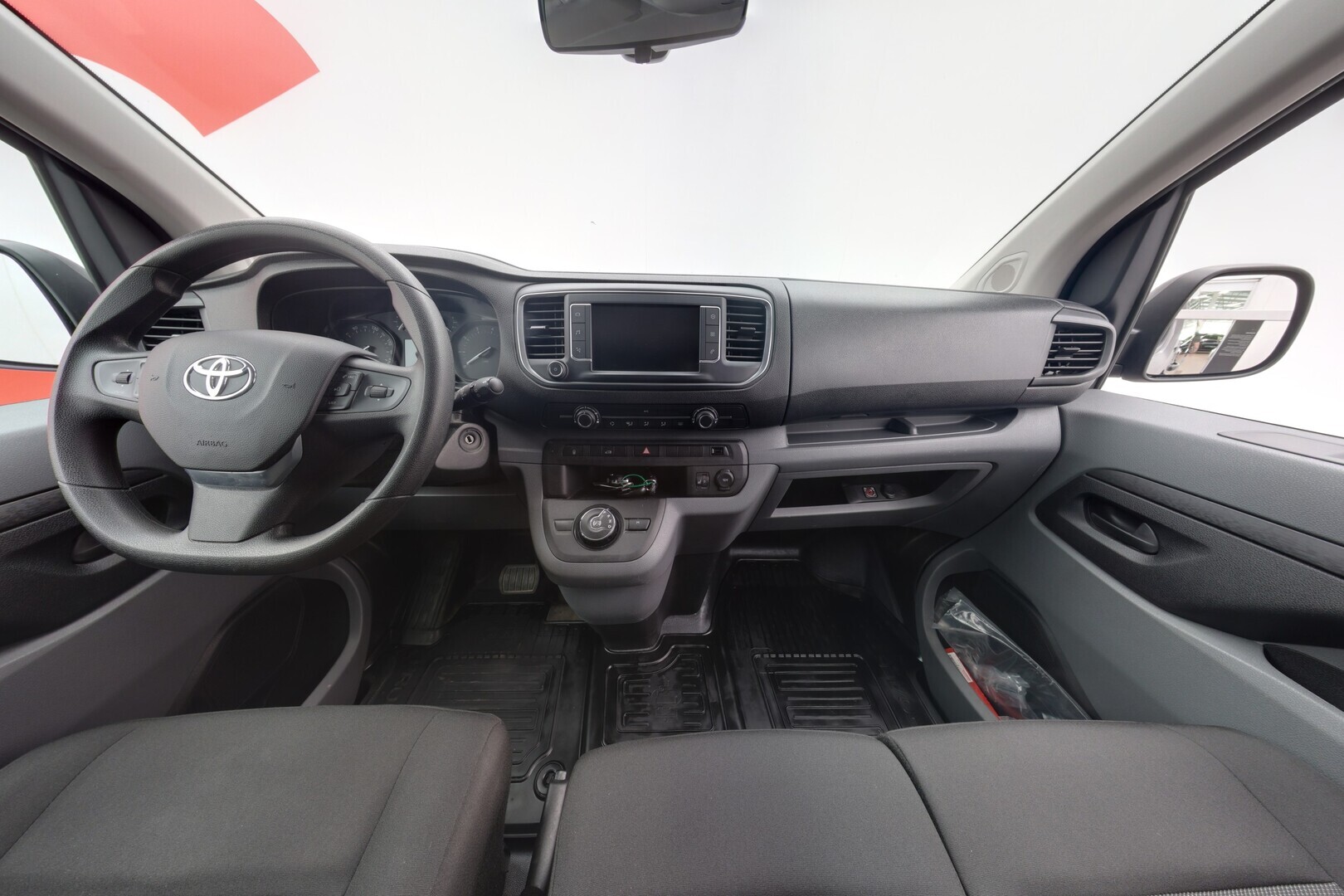 TOYOTA Proace 2023