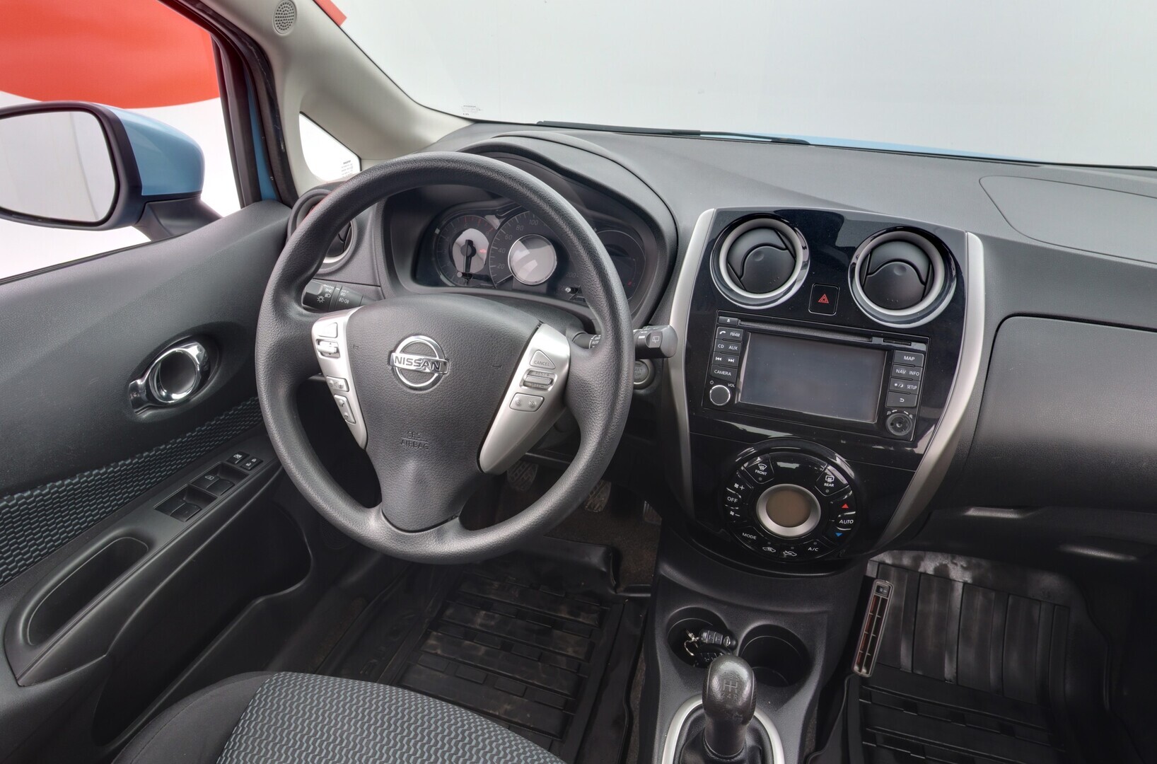 NISSAN Note 2013