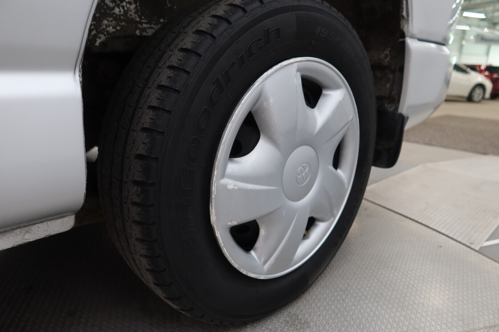 TOYOTA Hiace 2006