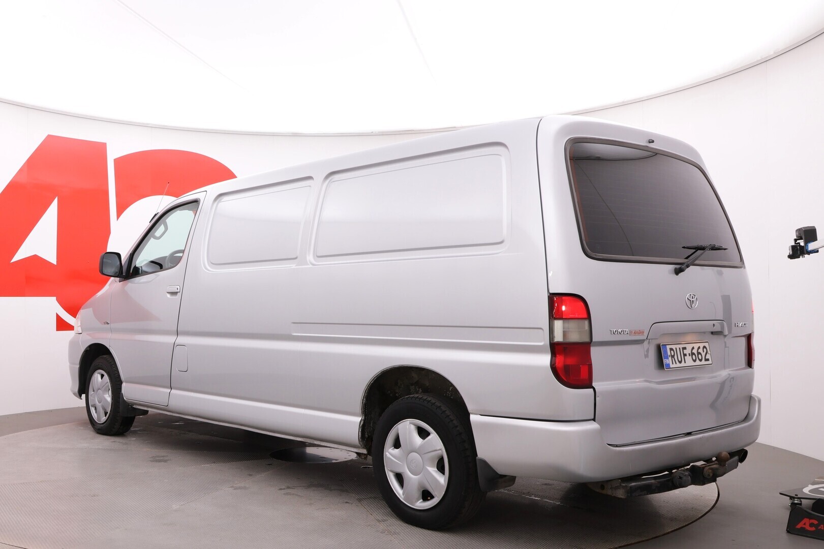 TOYOTA Hiace 2006