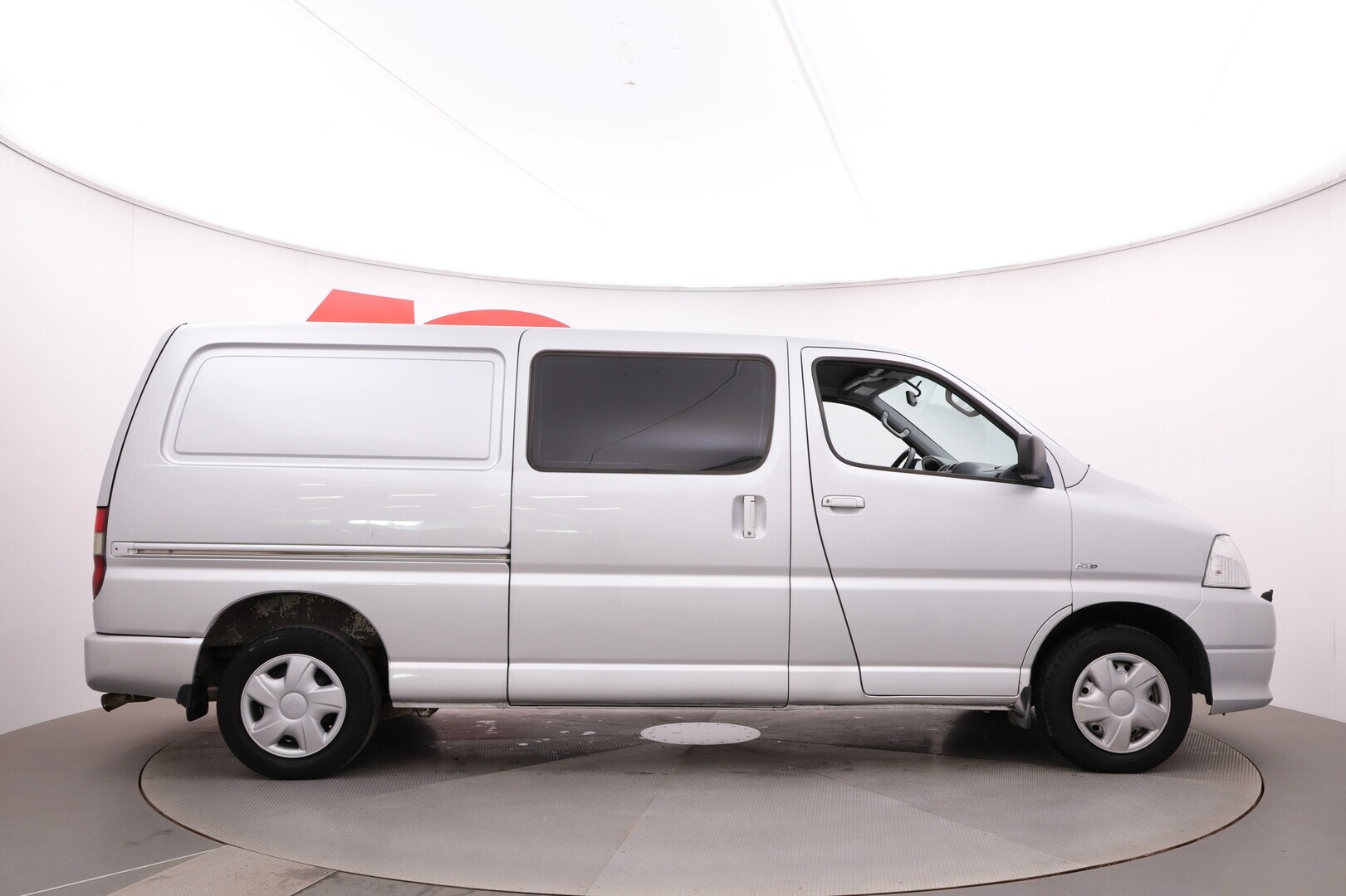 TOYOTA Hiace 2006