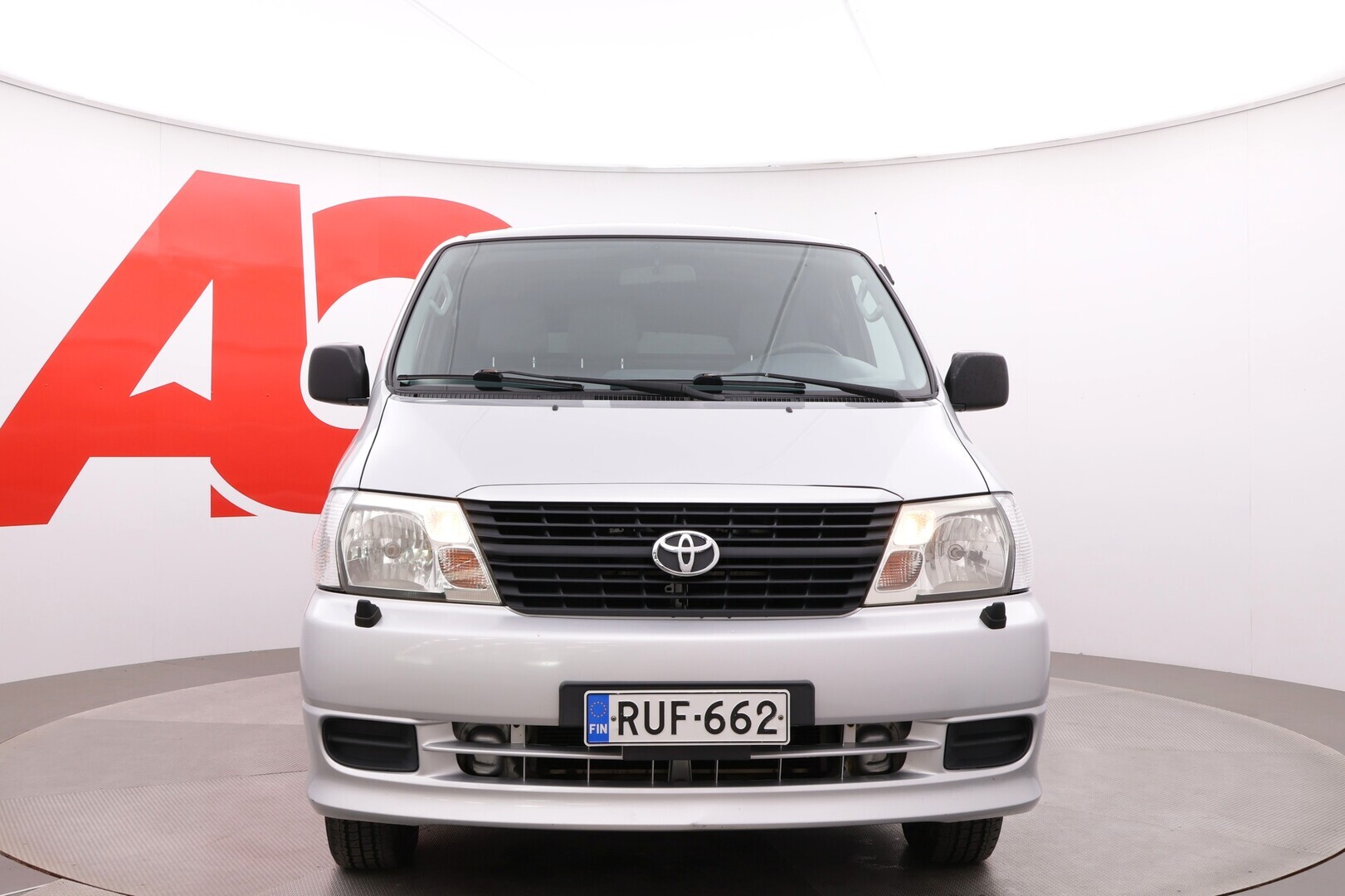 TOYOTA Hiace 2006