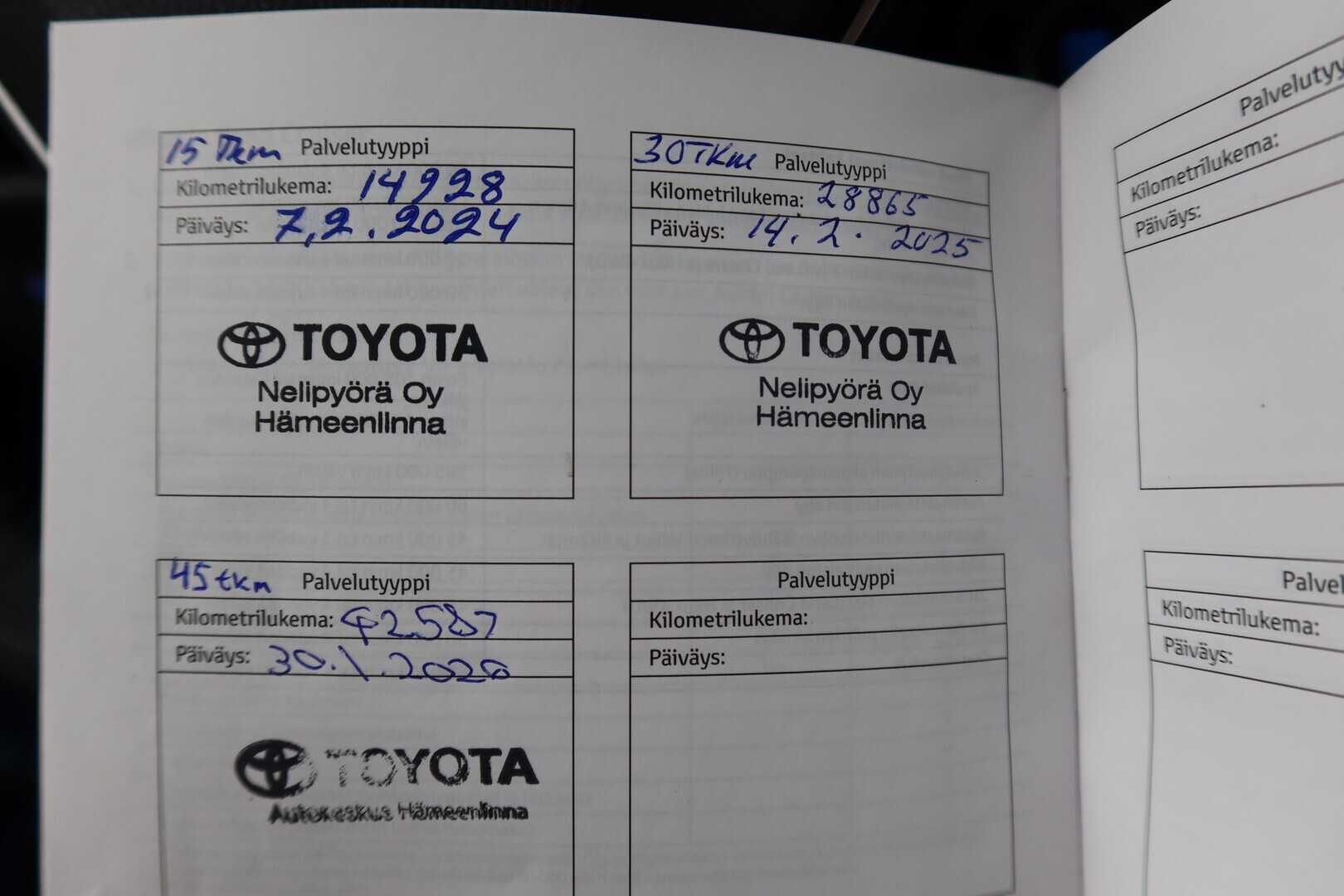 TOYOTA RAV4 2023