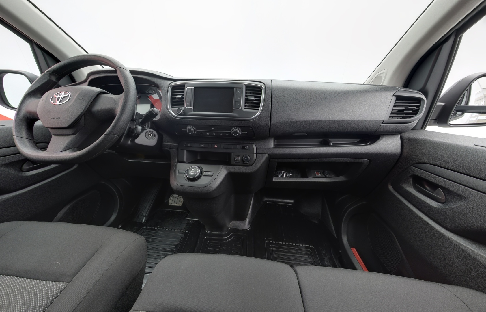 TOYOTA Proace 2024