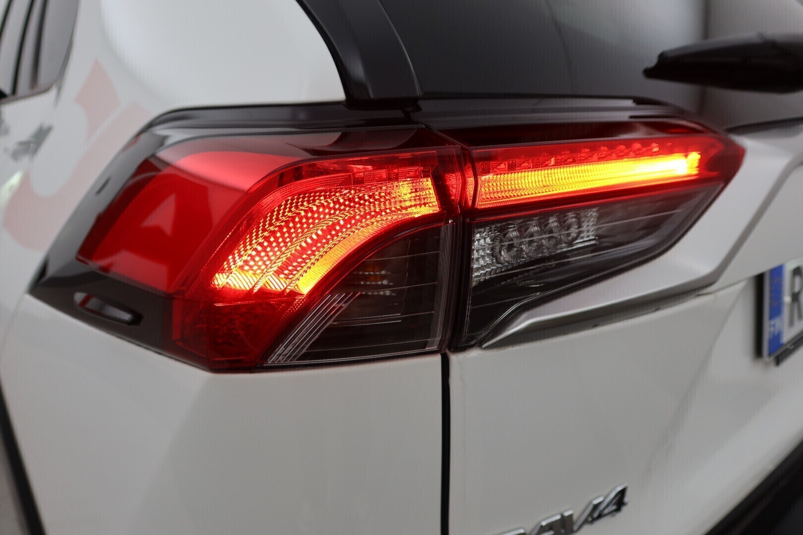 TOYOTA RAV4 Plug-in 2024