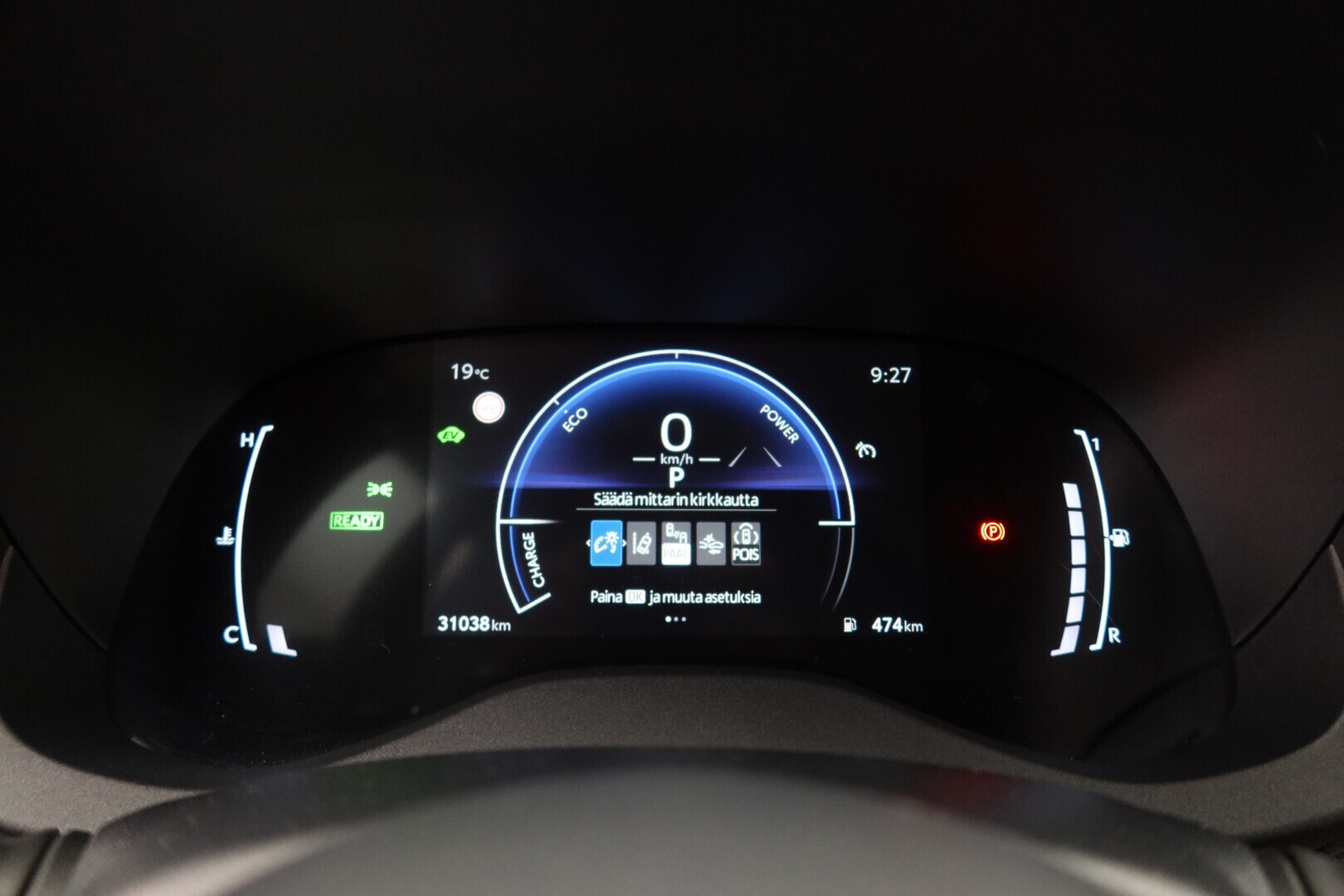 TOYOTA Yaris 2025