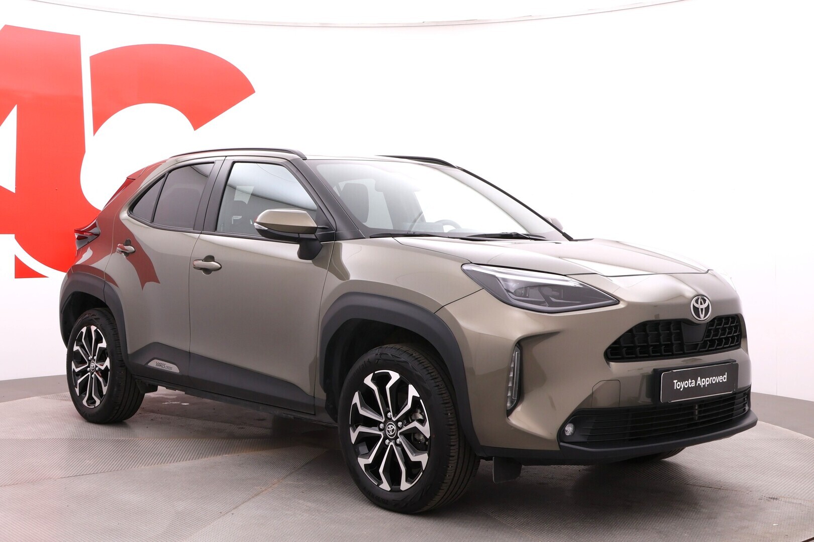 TOYOTA Yaris Cross 2025