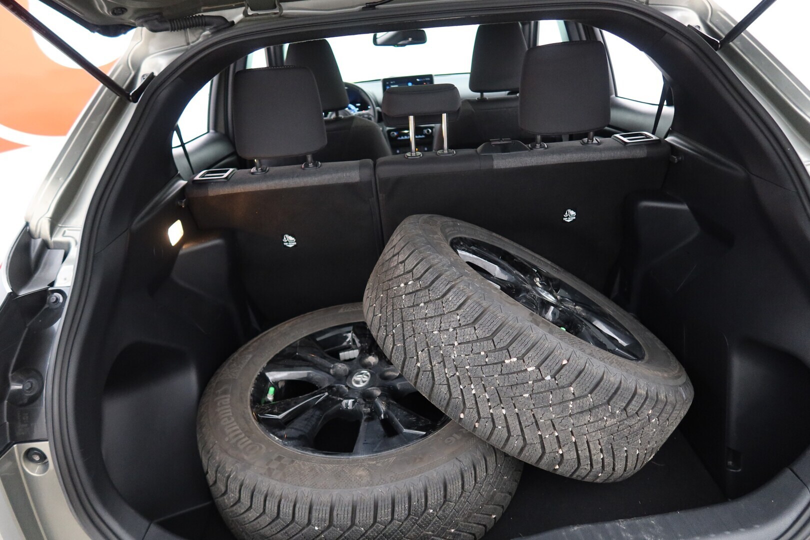 TOYOTA Yaris Cross 2025
