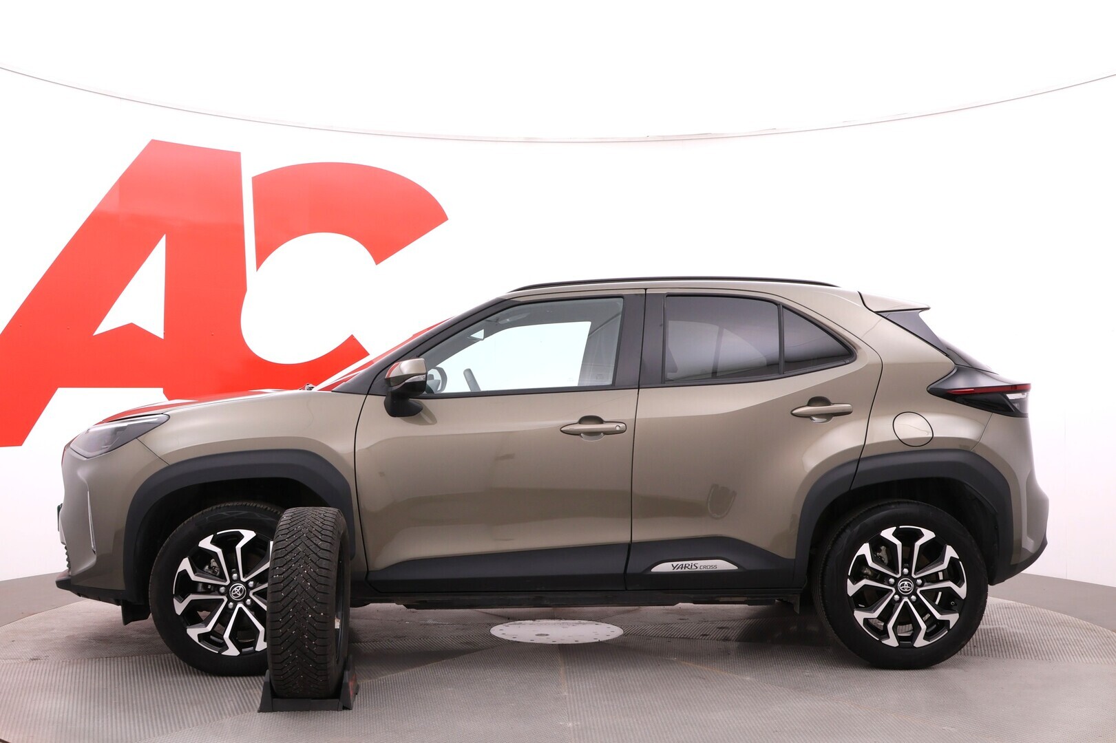 TOYOTA Yaris Cross 2025
