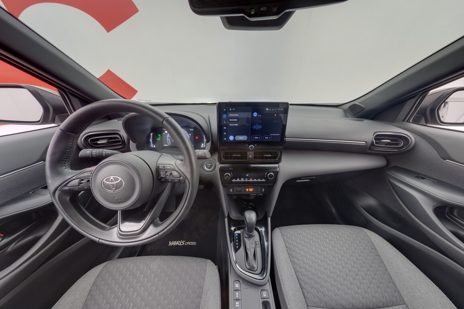 TOYOTA Yaris Cross 2025