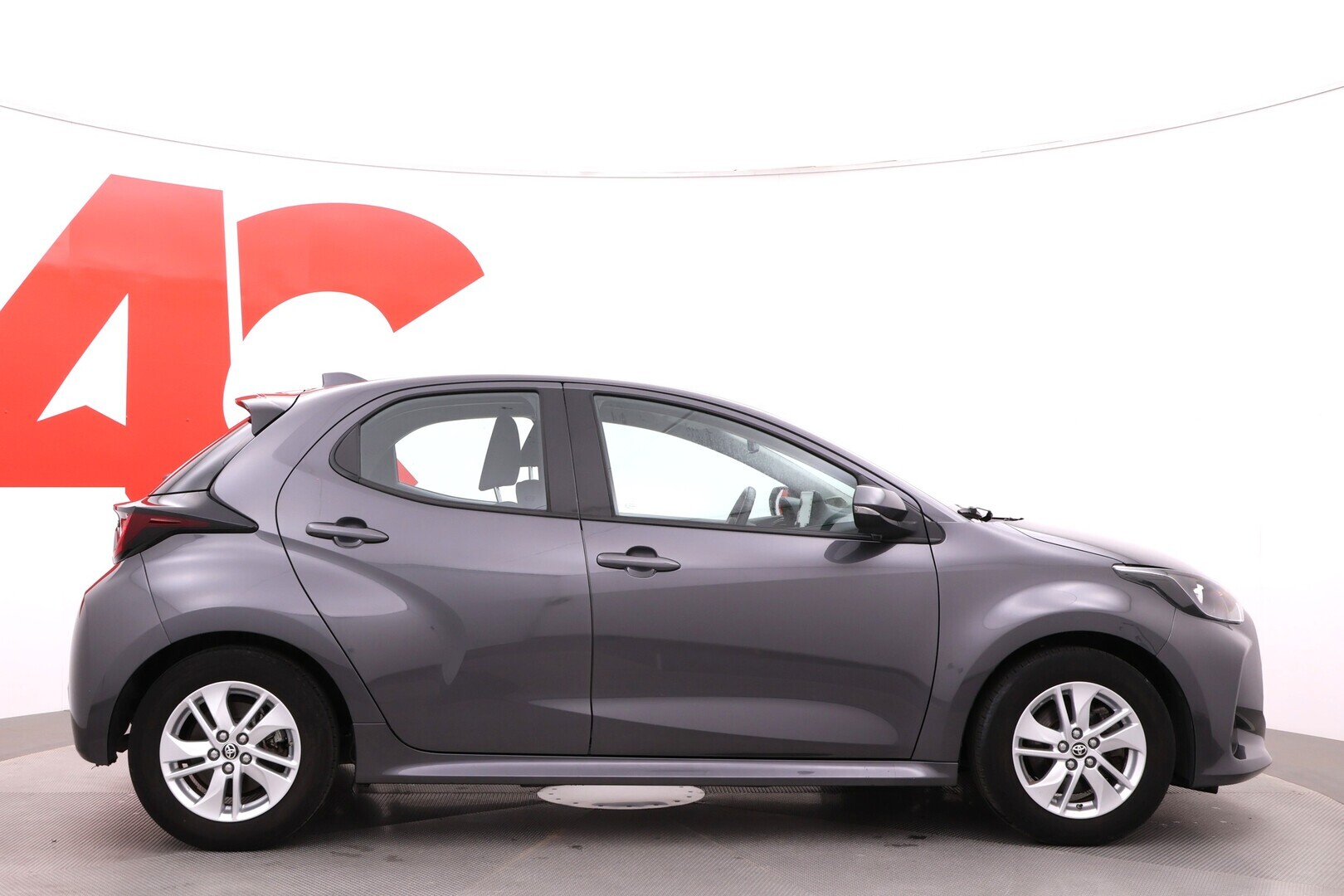 TOYOTA Yaris 2022