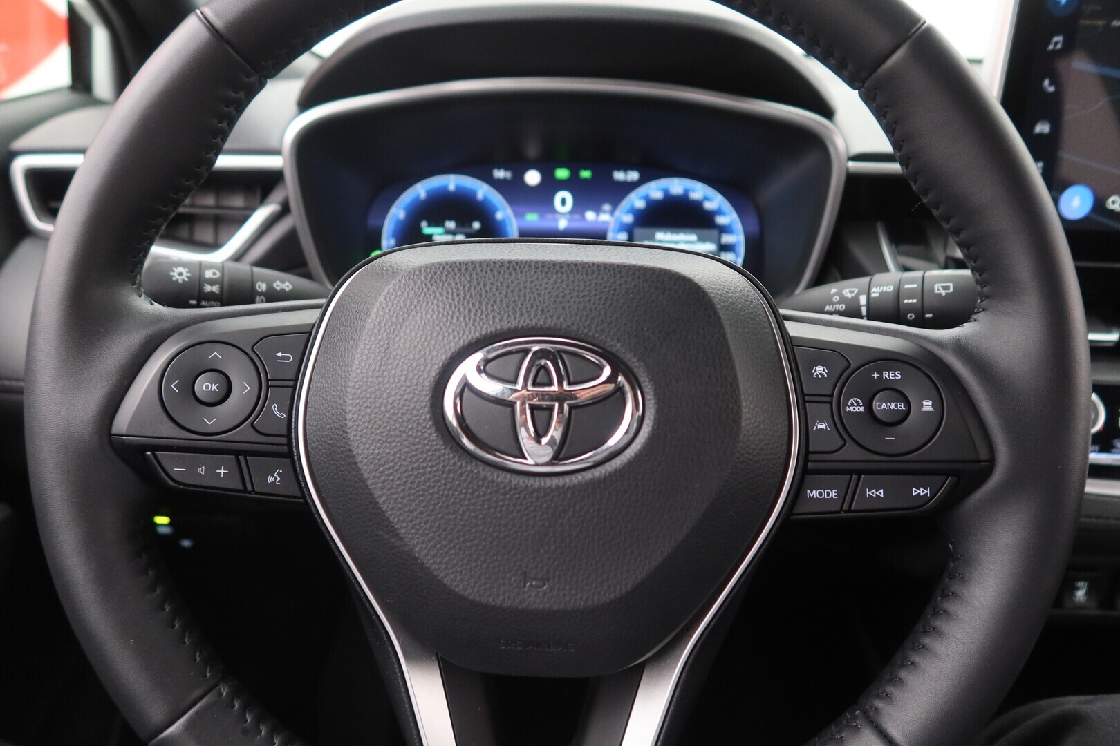TOYOTA Corolla Cross 2024