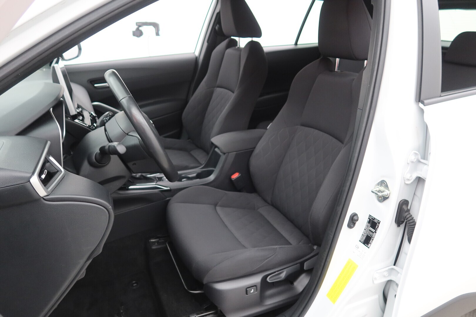 TOYOTA Corolla Cross 2024
