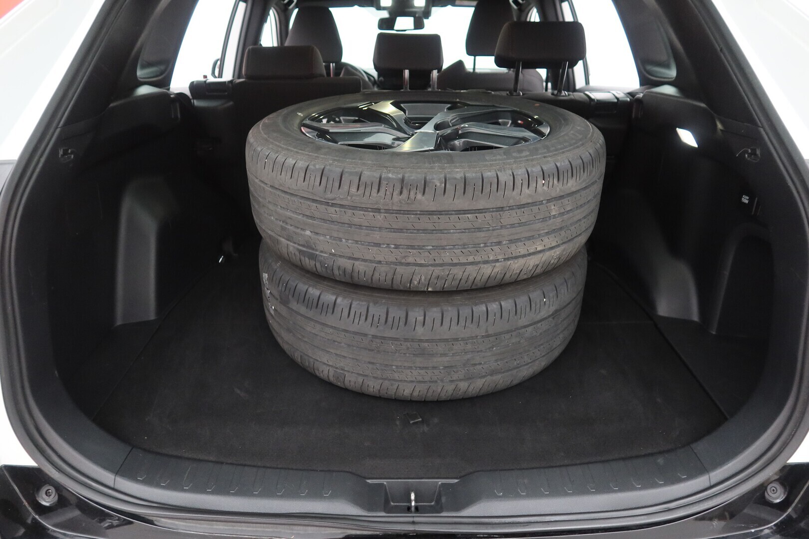 TOYOTA RAV4 Plug-in 2023