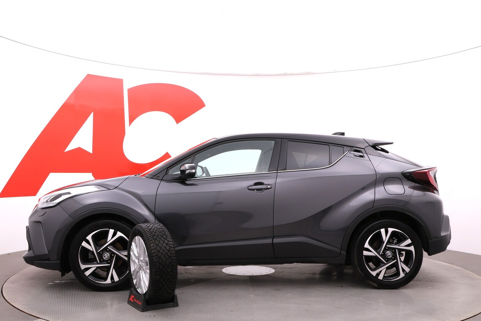 TOYOTA C-HR 2024