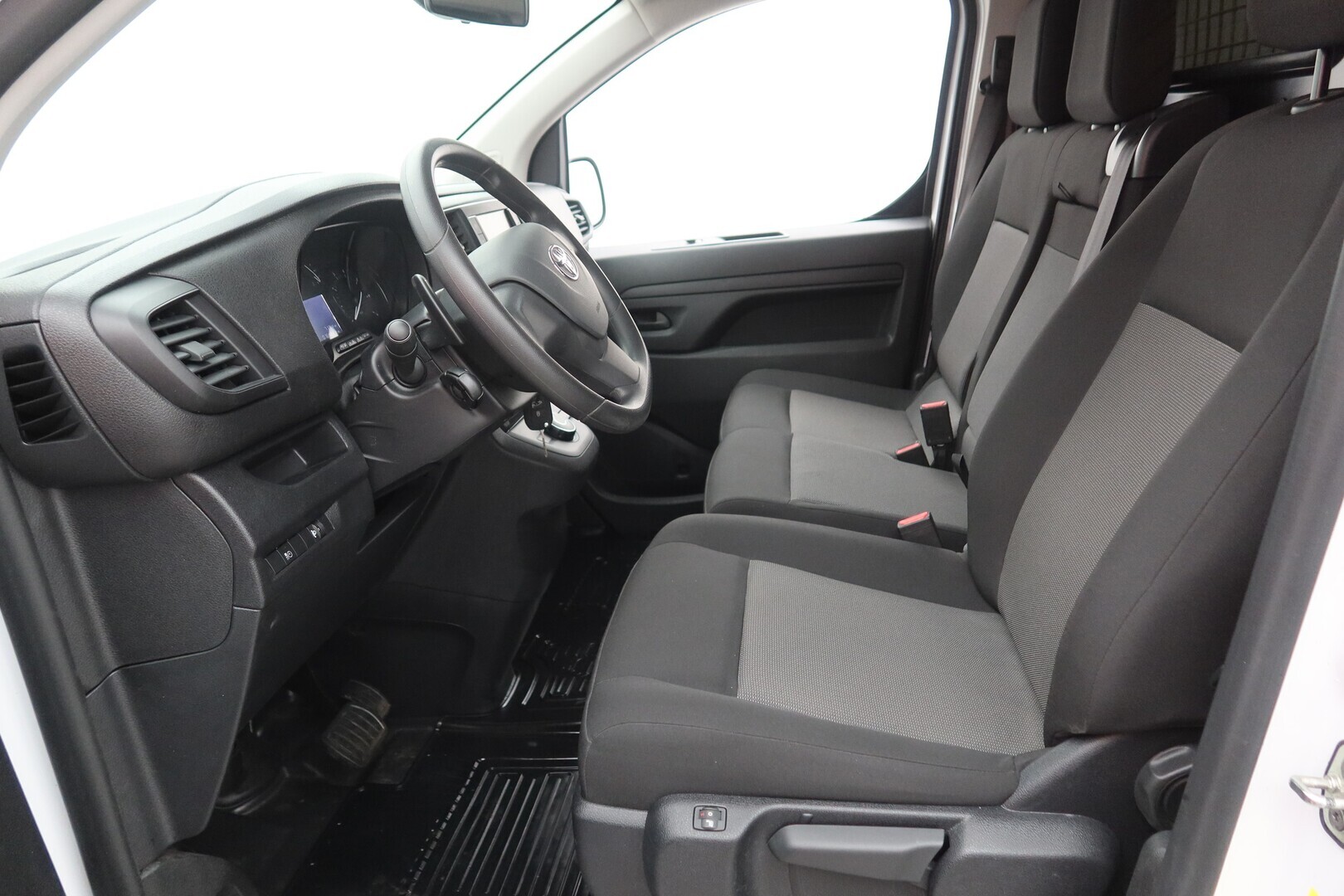 TOYOTA Proace 2024