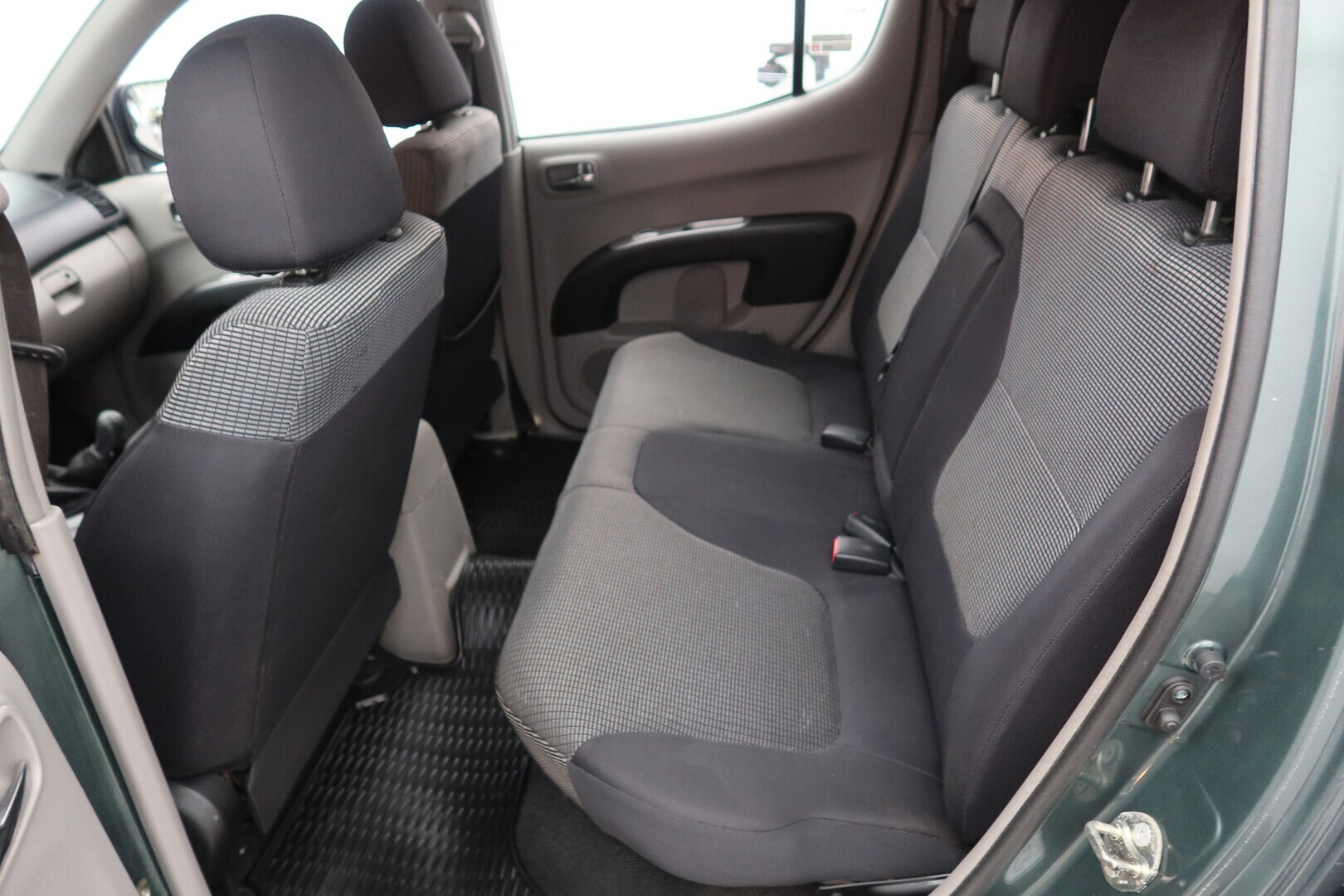 MITSUBISHI L200 2009