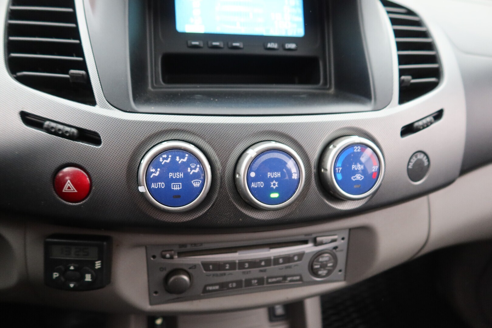 MITSUBISHI L200 2009