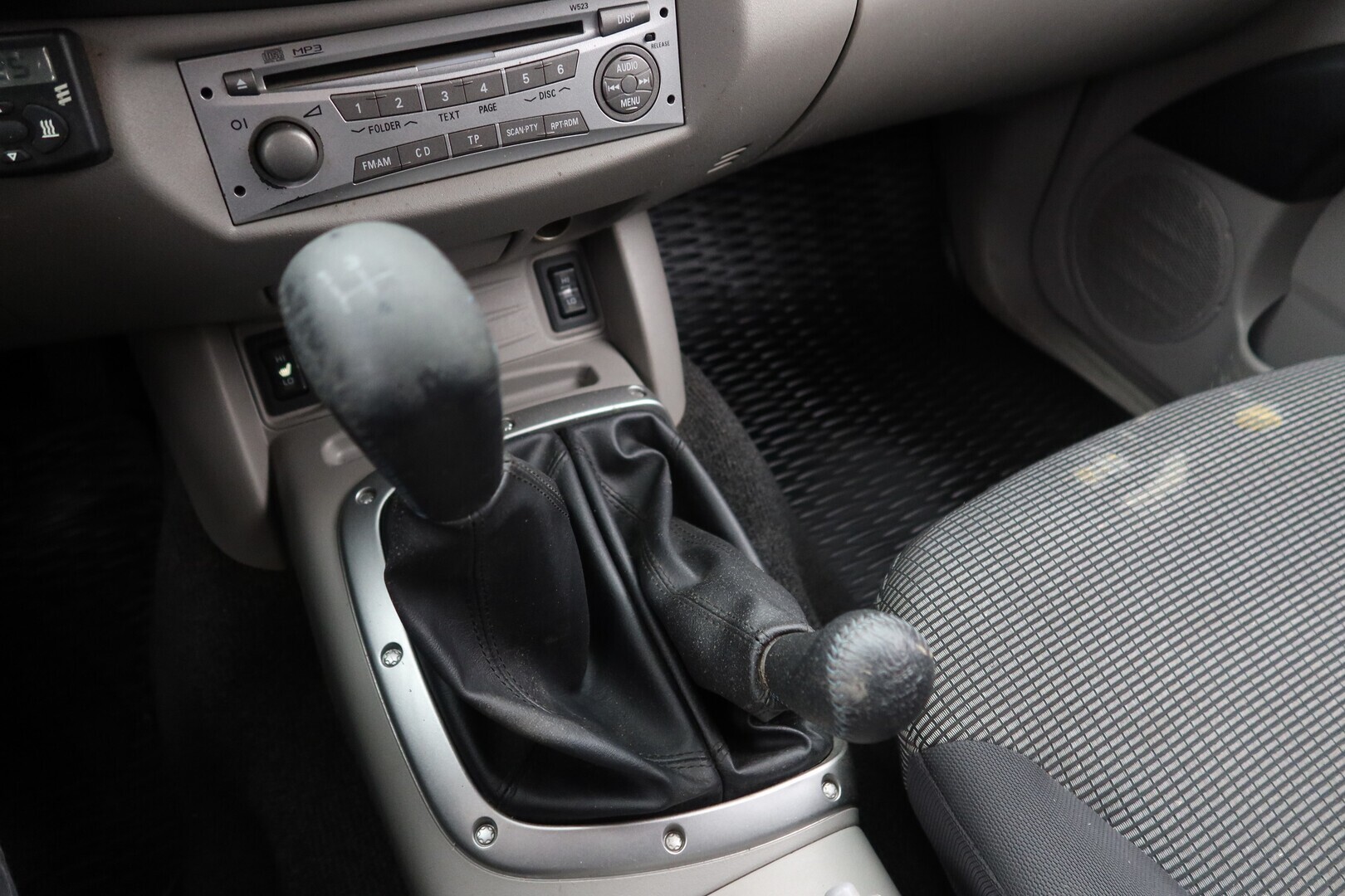 MITSUBISHI L200 2009