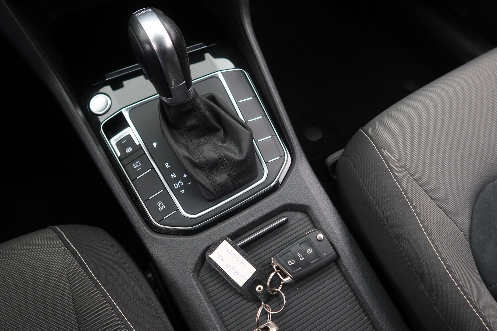 VOLKSWAGEN Golf Sportsvan 2015