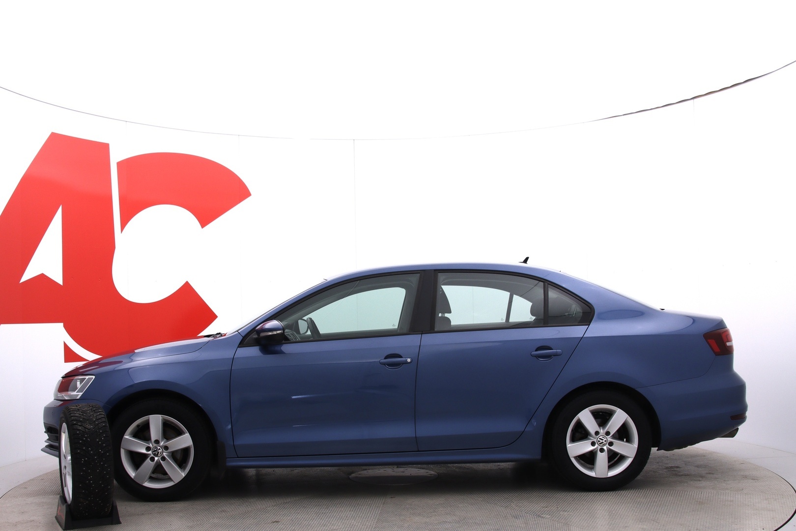 VOLKSWAGEN Jetta 2017