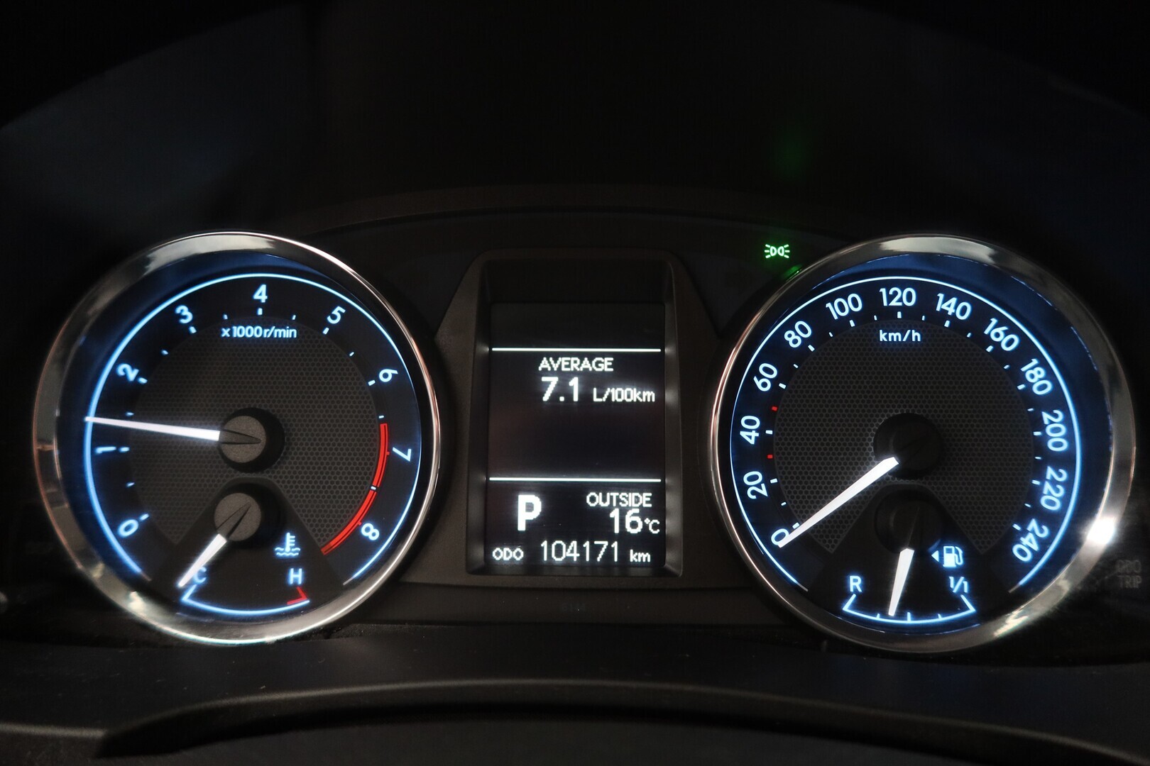 TOYOTA Corolla 2014