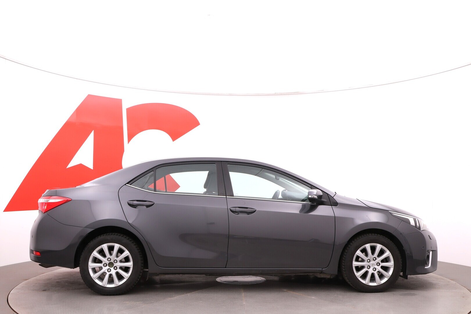 TOYOTA Corolla 2014