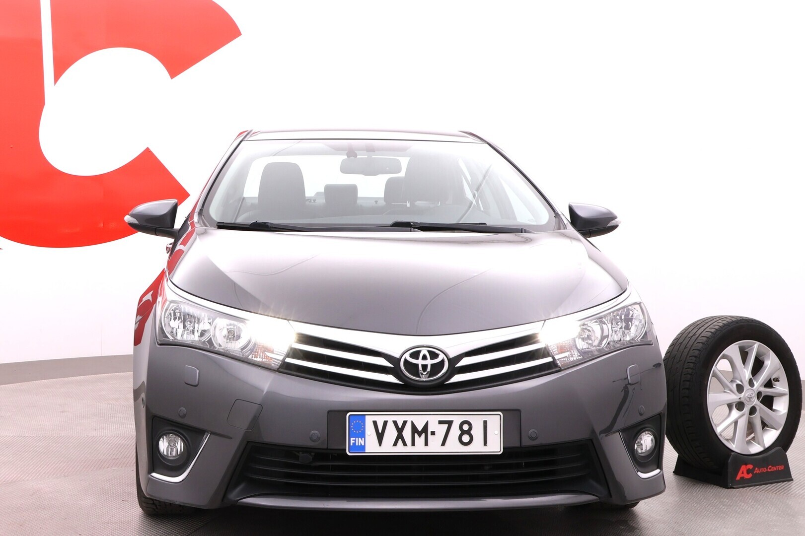 TOYOTA Corolla 2014